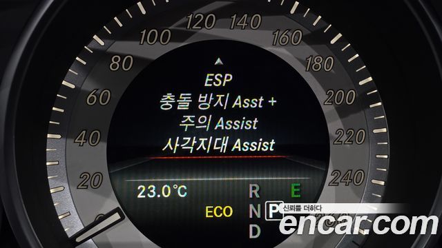 Mercedes-Benz E-Class (W212) E220 Bluetec Avantgarde 2016 — фото 16