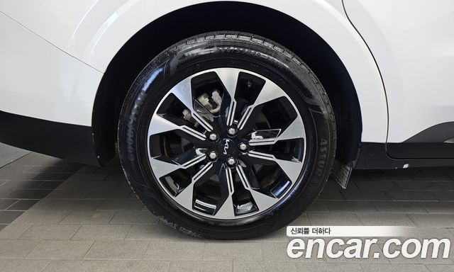 Kia Carnival (IV) Gasoline 9-Seater Prestige 2023 — фото 5