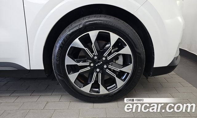 Kia Carnival (IV) Gasoline 9-Seater Prestige 2023 — фото 21