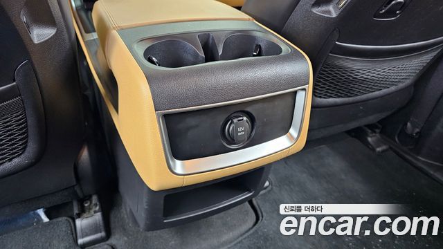 Kia Carnival (IV) Gasoline 9-Seater Prestige 2023 — фото 31