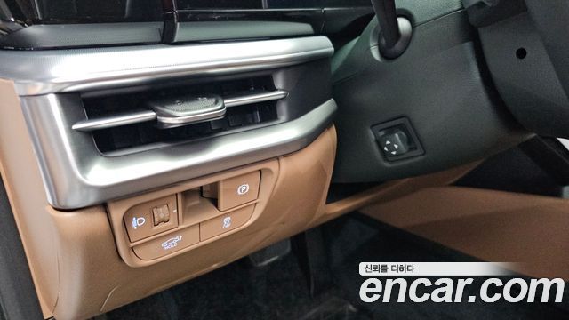 Hyundai Grandeur (GN7) 2,5 Gasoline 2WD Exclusive 2025 — фото 14