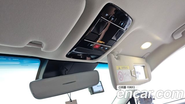 Hyundai Grandeur (GN7) 2,5 Gasoline 2WD Exclusive 2025 — фото 32