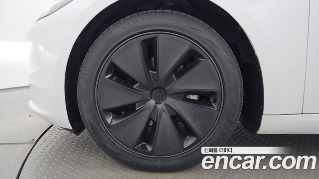 Tesla Model 3 Long Range AWD 2024 — фото 5