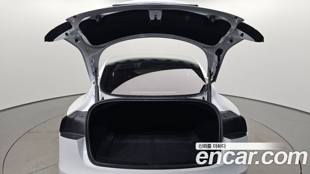 Tesla Model 3 Long Range AWD 2024 — фото 33