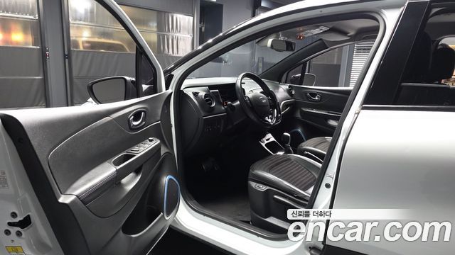 Renault Korea QM3 RE Signature 2017 — фото 10
