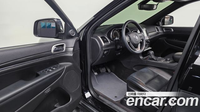 Jeep Grand Cherokee 3.6 Limited WK2 2019 — фото 10