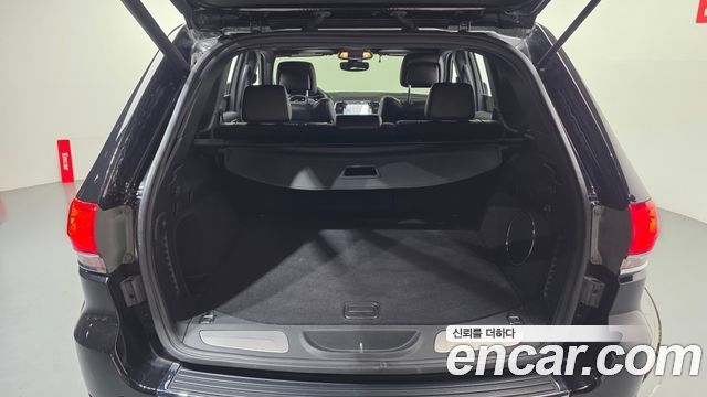 Jeep Grand Cherokee 3.6 Limited WK2 2019 — фото 20