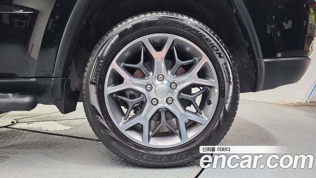 Jeep Grand Cherokee 3.6 Limited WK2 2019 — фото 21