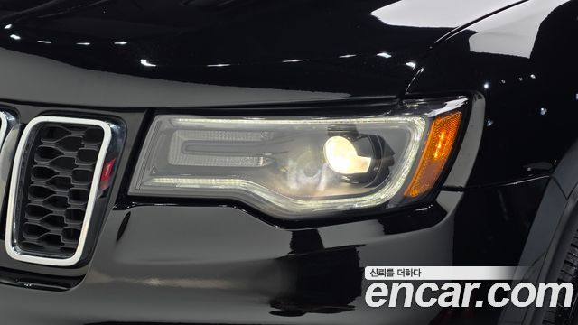 Jeep Grand Cherokee 3.6 Limited WK2 2019 — фото 22