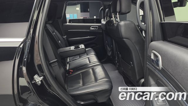 Jeep Grand Cherokee 3.6 Limited WK2 2019 — фото 26