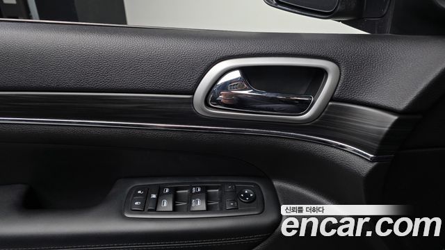 Jeep Grand Cherokee 3.6 Limited WK2 2019 — фото 27