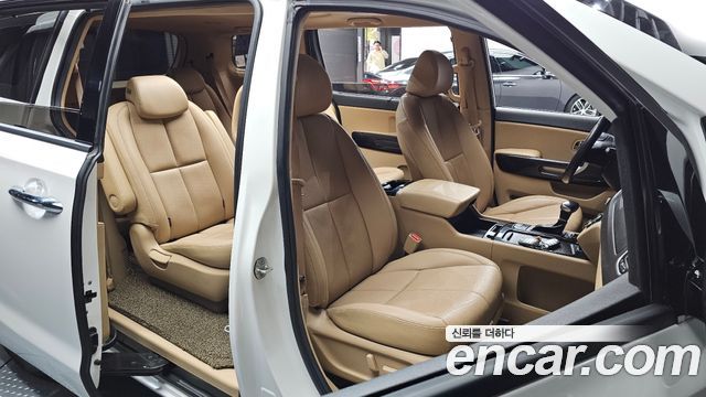 Kia Carnival Gasoline 9-seater Noblesse 2018 — фото 10