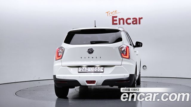KG Mobility (SsangYong) Tivoli VX 2WD 2016 — фото 4