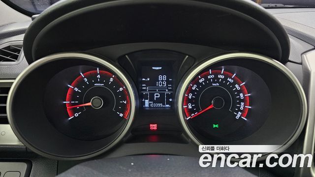 KG Mobility (SsangYong) Tivoli VX 2WD 2016 — фото 8