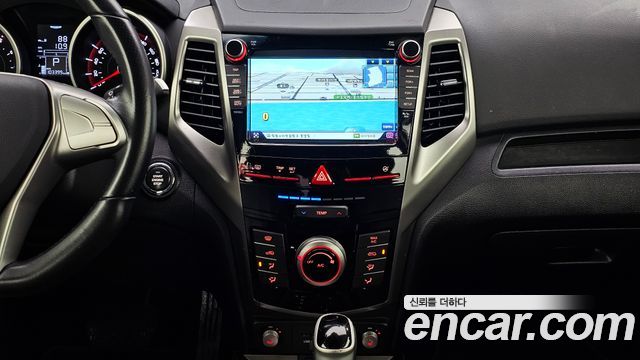 KG Mobility (SsangYong) Tivoli VX 2WD 2016 — фото 14