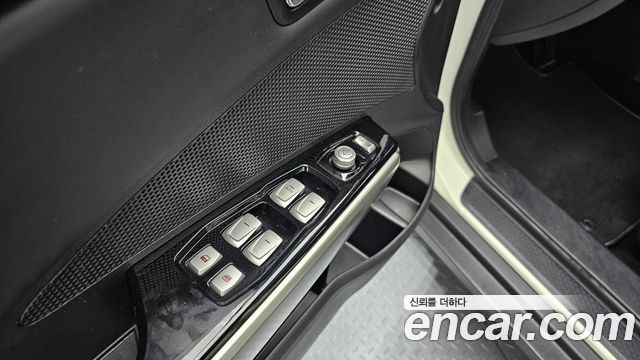 KG Mobility (SsangYong) Tivoli VX 2WD 2016 — фото 27