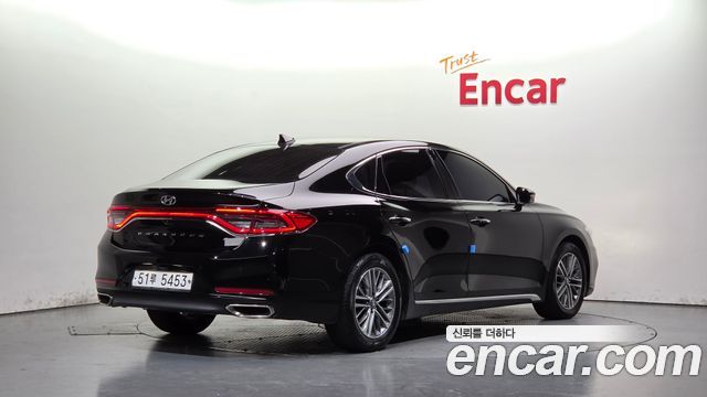 Hyundai Grandeur (IG) 2.4 Premium 2018 — фото 2