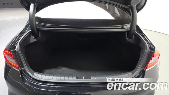 Hyundai Grandeur (IG) 2.4 Premium 2018 — фото 20