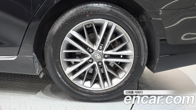 Hyundai Grandeur (IG) 2.4 Premium 2018 — фото 21