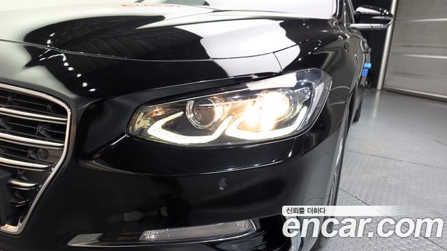 Hyundai Grandeur (IG) 2.4 Premium 2018 — фото 22