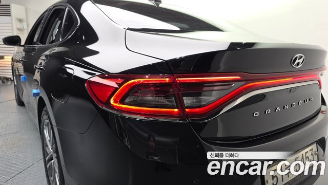 Hyundai Grandeur (IG) 2.4 Premium 2018 — фото 23