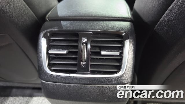 Hyundai Grandeur (IG) 2.4 Premium 2018 — фото 30