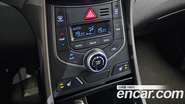 Hyundai Avante 1.6 GDi Smart Standard 2016 — фото 18