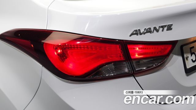 Hyundai Avante 1.6 GDi Smart Standard 2016 — фото 23