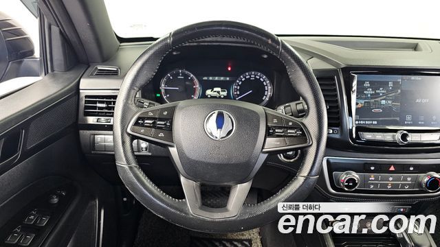 KG Mobility (SsangYong) Rexton Sports Khan Diesel 2.2 2WD Prestige Special (5-Link) 2021 — фото 13