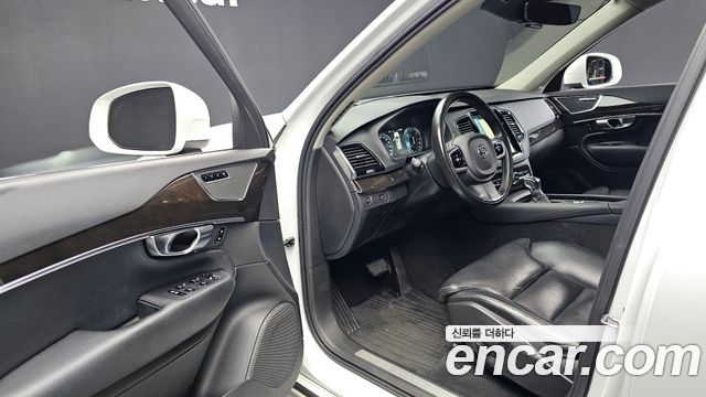 Volvo XC90 (II) D5 Momentum 2018 — фото 10
