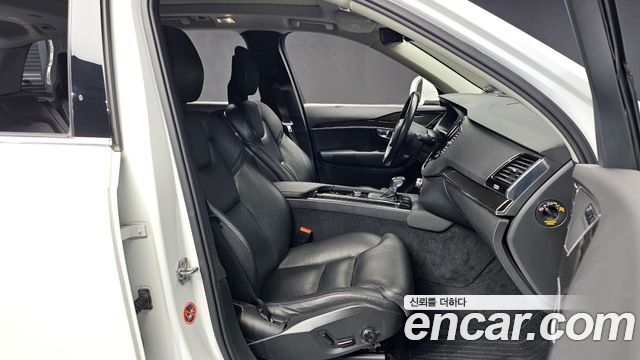 Volvo XC90 (II) D5 Momentum 2018 — фото 11