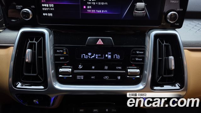 Kia Sorento (IV) HEV 1.6 4WD Noblesse 2023 — фото 18