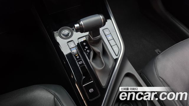 Kia Niro Prestige 2022 — фото 9