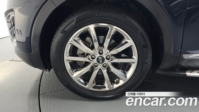 Kia Sorento Diesel 2.0 2WD Noblesse Special 2017 — фото 5