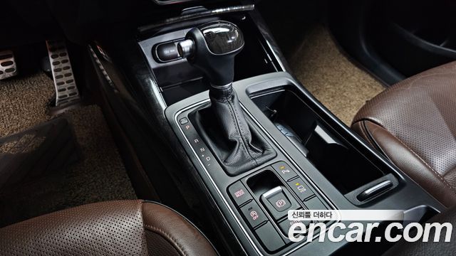 Kia Sorento Diesel 2.0 2WD Noblesse Special 2017 — фото 9