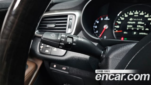 Kia Sorento Diesel 2.0 2WD Noblesse Special 2017 — фото 17