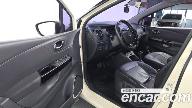 Renault Korea QM3 RE 2016 — фото 10