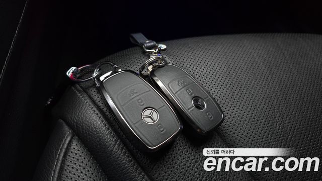Mercedes-Benz S-Class (W222) S350 d 4MATIC 2019 — фото 17
