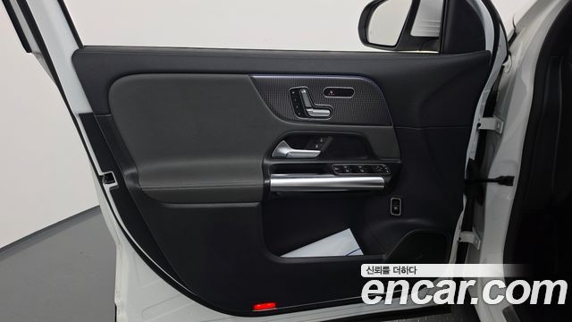 Mercedes-Benz EQA (H243) EQA250 2021 — фото 24