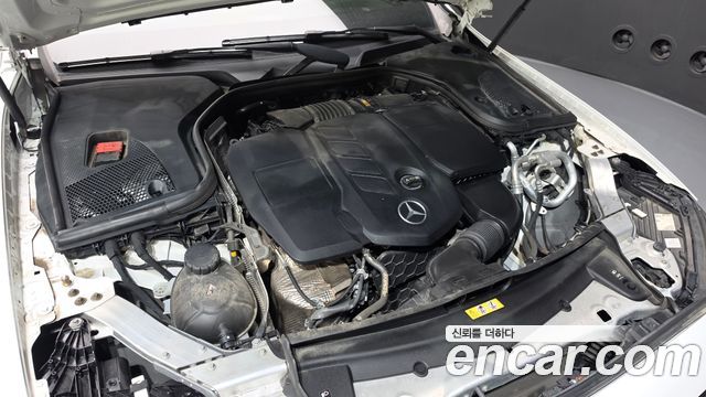 Mercedes-Benz E-Class (W213) E220d 4MATIC AMG Line 2021 — фото 6