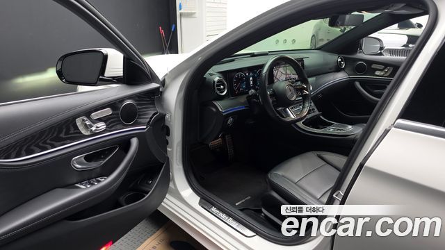 Mercedes-Benz E-Class (W213) E220d 4MATIC AMG Line 2021 — фото 10