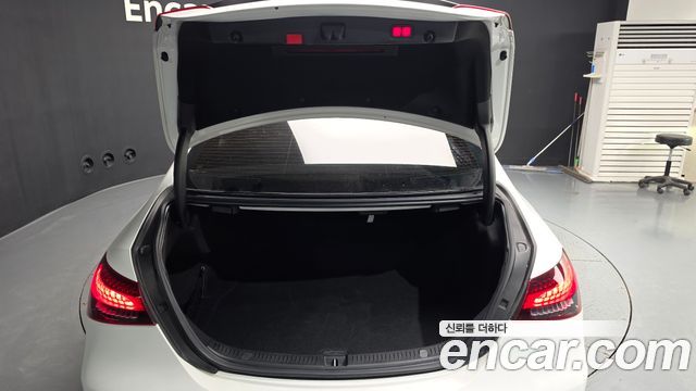 Mercedes-Benz E-Class (W213) E220d 4MATIC AMG Line 2021 — фото 20