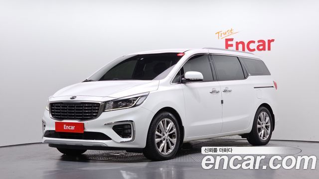 Kia Carnival 9-Seater Prstige