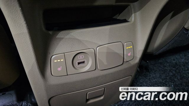 Kia Carnival 9-Seater Prstige 2019 — фото 18
