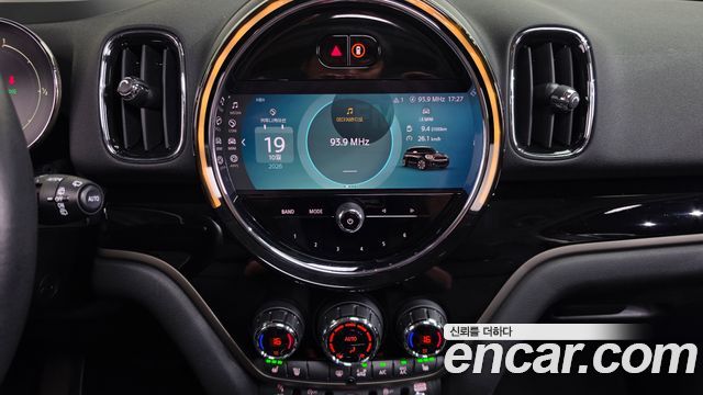 MINI Cooper Countryman Classic 2nd 2023 — фото 32