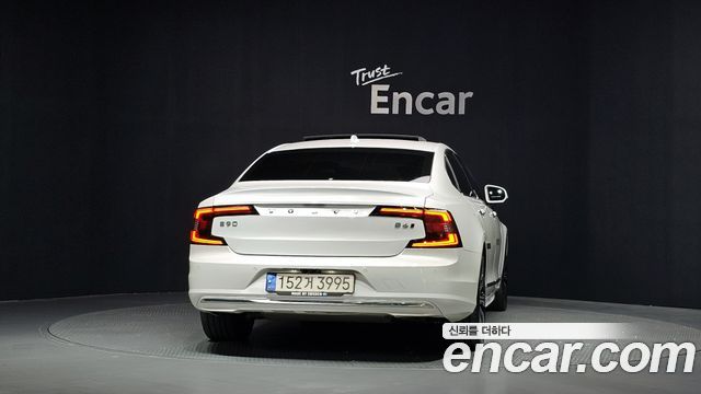 Volvo S90 B6 AWD Inscription 2021 — фото 4