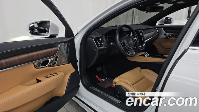 Volvo S90 B6 AWD Inscription 2021 — фото 10