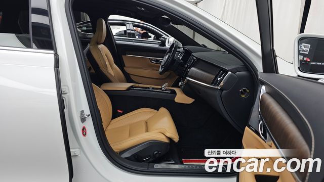 Volvo S90 B6 AWD Inscription 2021 — фото 11
