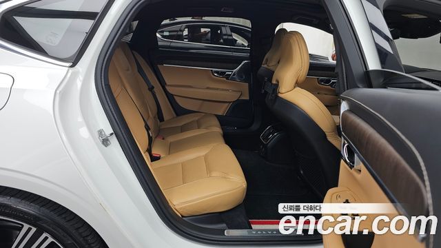 Volvo S90 B6 AWD Inscription 2021 — фото 12