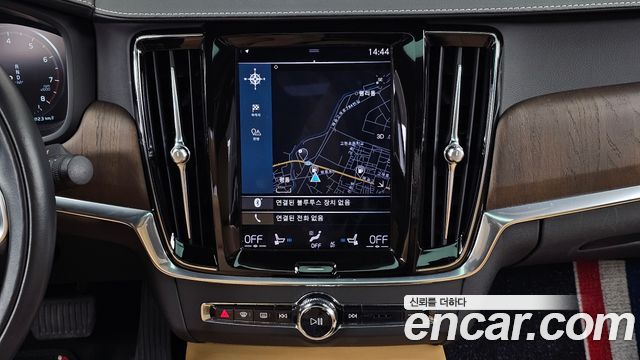 Volvo S90 B6 AWD Inscription 2021 — фото 14